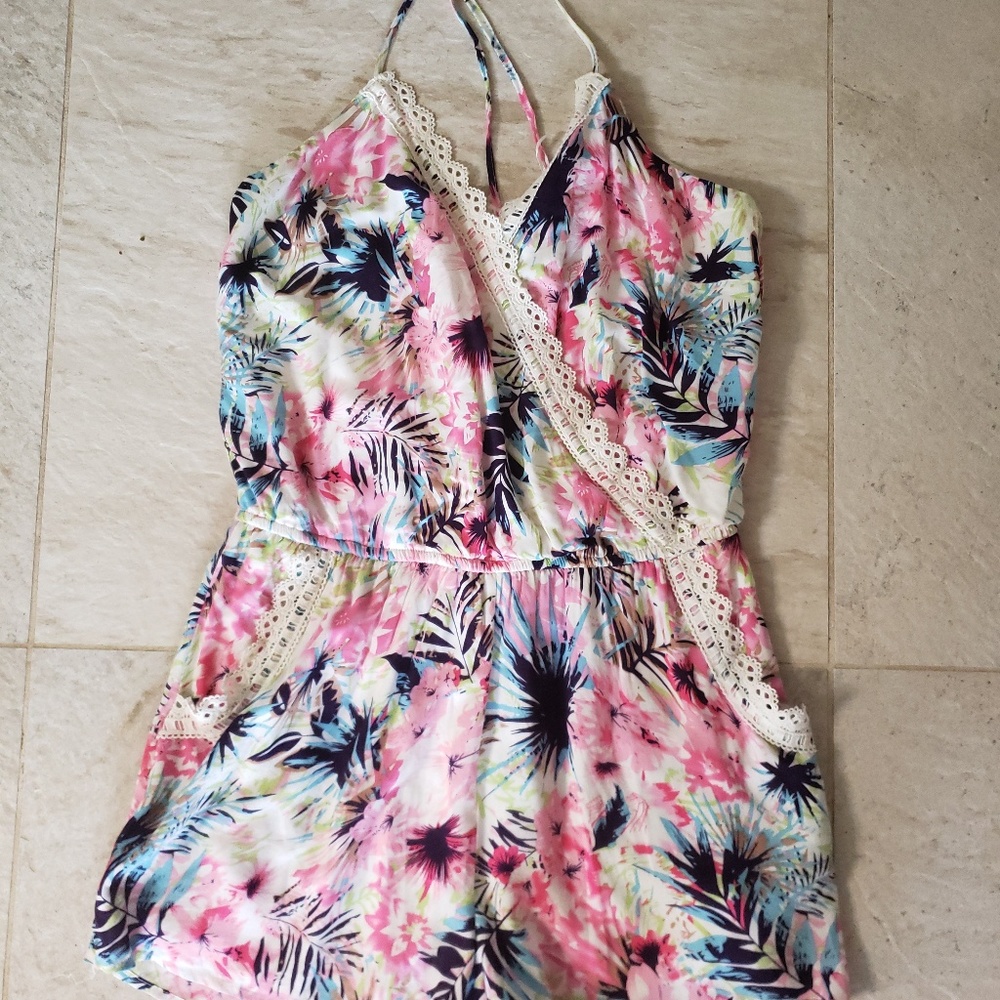 NWOT! Floral romper